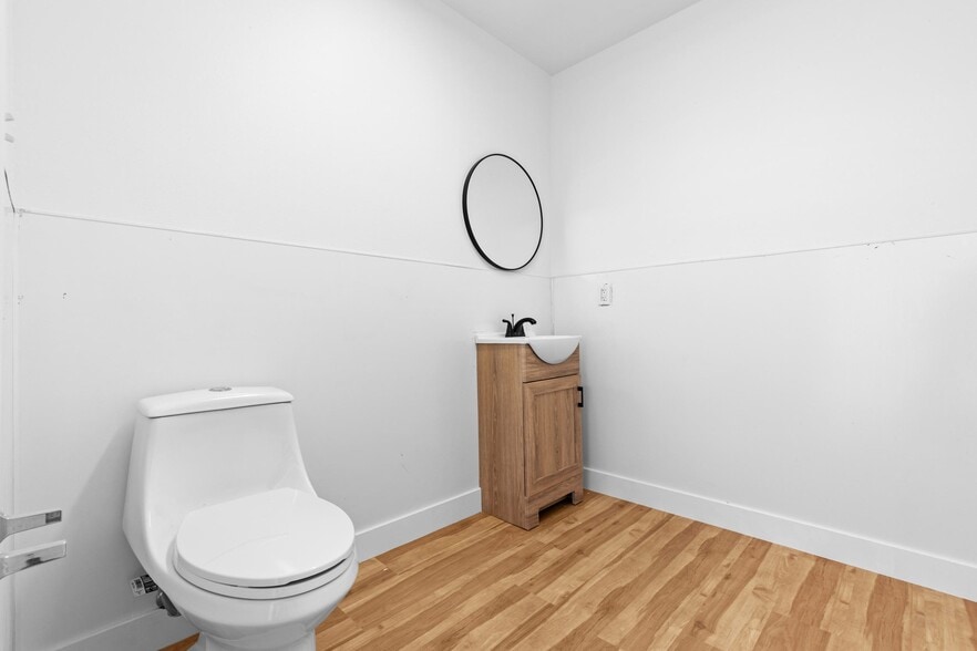 More Photos Of 310 Gass Ave, Las Vegas Unknown For Lease