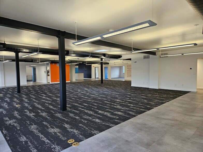 More Photos Of 501 Islington St, Portsmouth Office For Lease