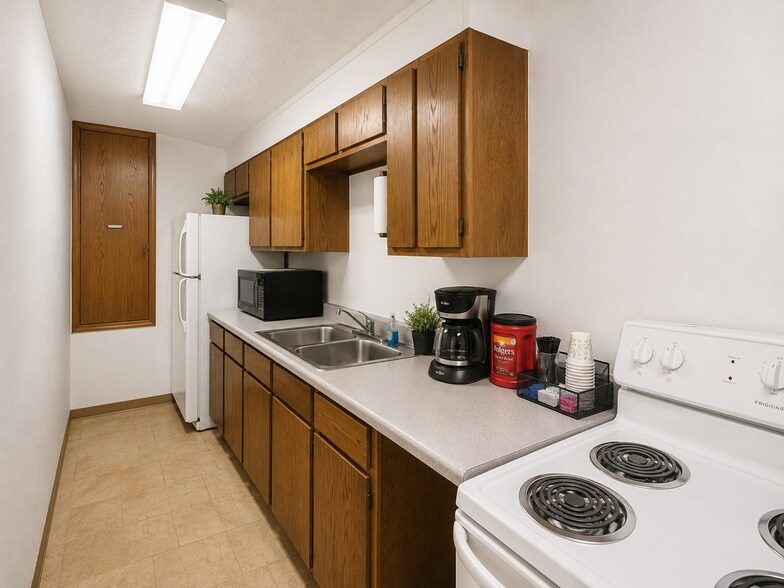 More Photos Of 8523 US 271S Hwy, Powderly Light Distribution For Sale