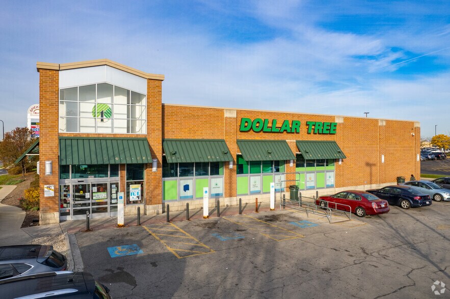 More Photos Of 6420-6560 W Fullerton Ave, Chicago Unknown For Lease