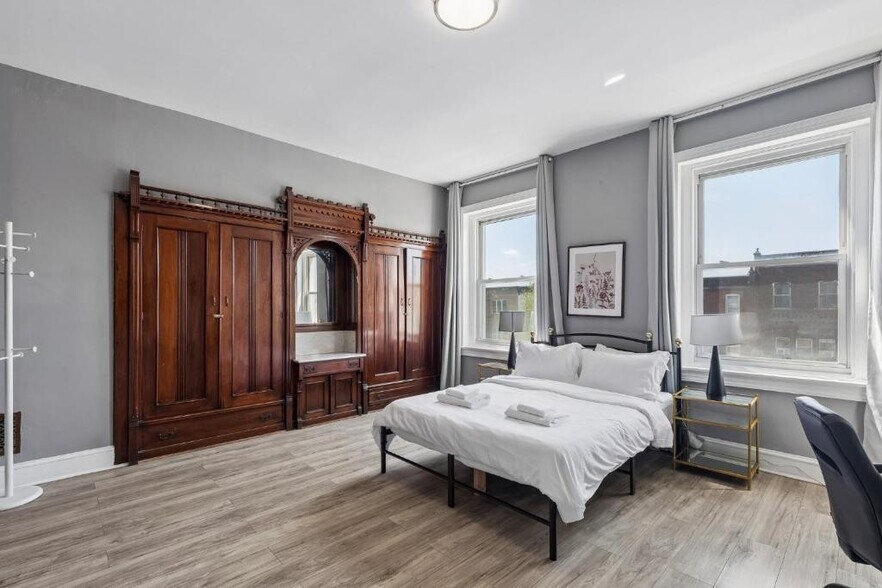 More Photos Of 1611 S Broad St, Philadelphia Specialty For Sale