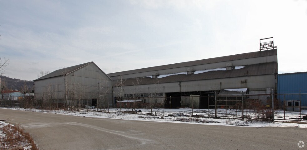 More Photos Of 14 Allegheny Ave, Glassport Manufacturing For Sale