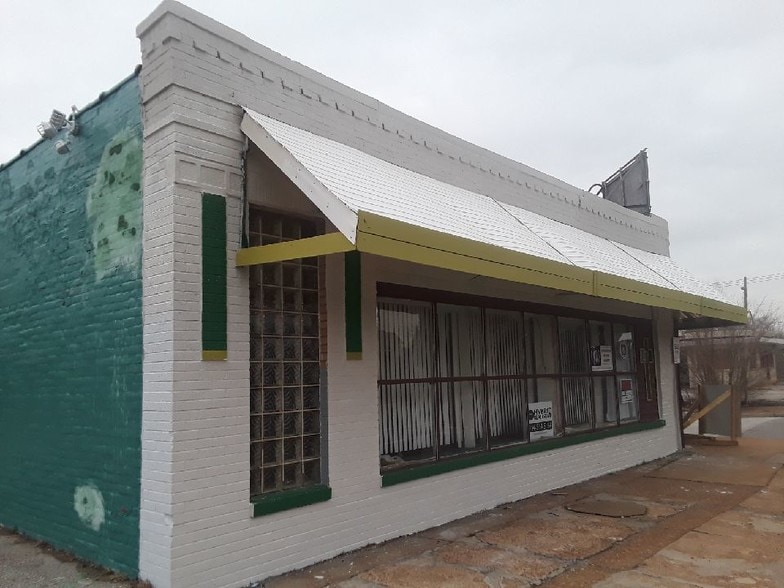 More Photos Of 2600 N Florissant Ave, Saint Louis Flex For Sale