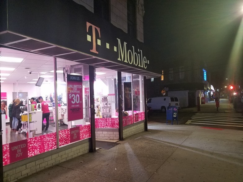 More Photos Of 6314 Roosevelt Ave, Woodside Bar For Sale