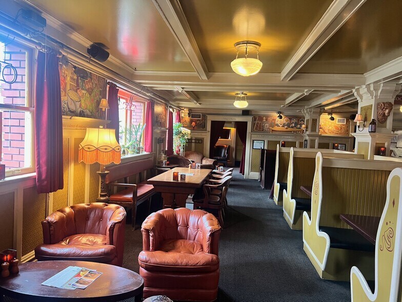 More Photos Of 2282 NW Hoyt St, Portland Multifamily For Sale