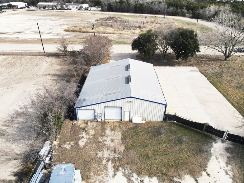More Photos Of 1535 American Way, Cedar Hill Warehouse For Sale