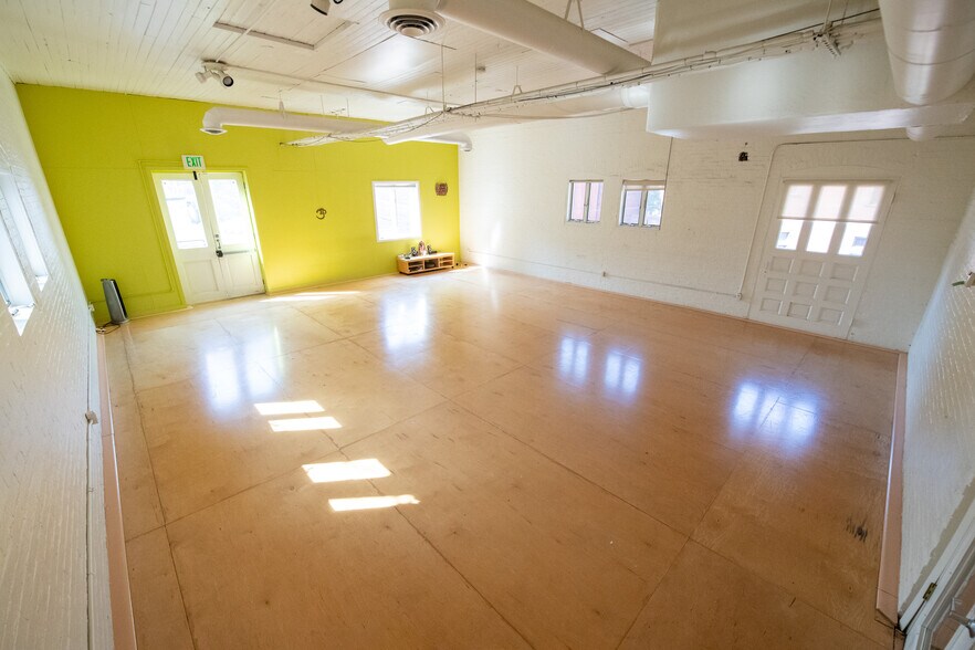 More Photos Of 107 E Preston St, Baltimore Office For Lease