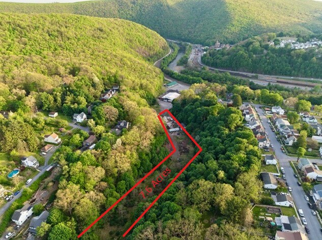 Primary Photo Of 123 Laurel St, Jim Thorpe Industrial For Sale