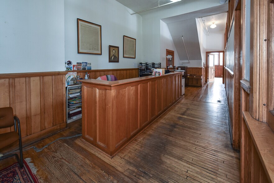 More Photos Of 4403 St Clair Ave, Cleveland Coworking Space