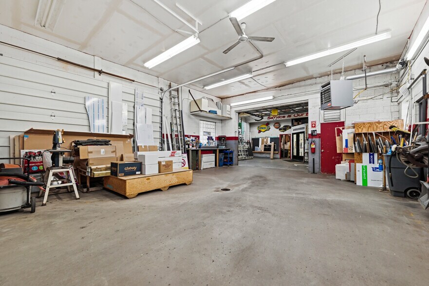 More Photos Of 508 Rodi Rd, Pittsburgh Flex For Sale