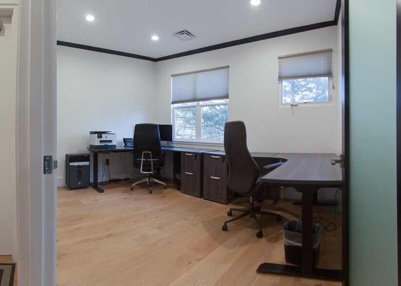 More Photos Of 68 Inverness Ln E, Englewood Loft Creative Space For Lease