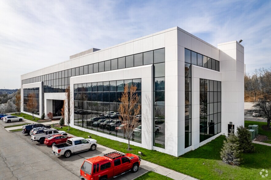 More Photos Of 2 Penn Center West, Pittsburgh Office For Lease