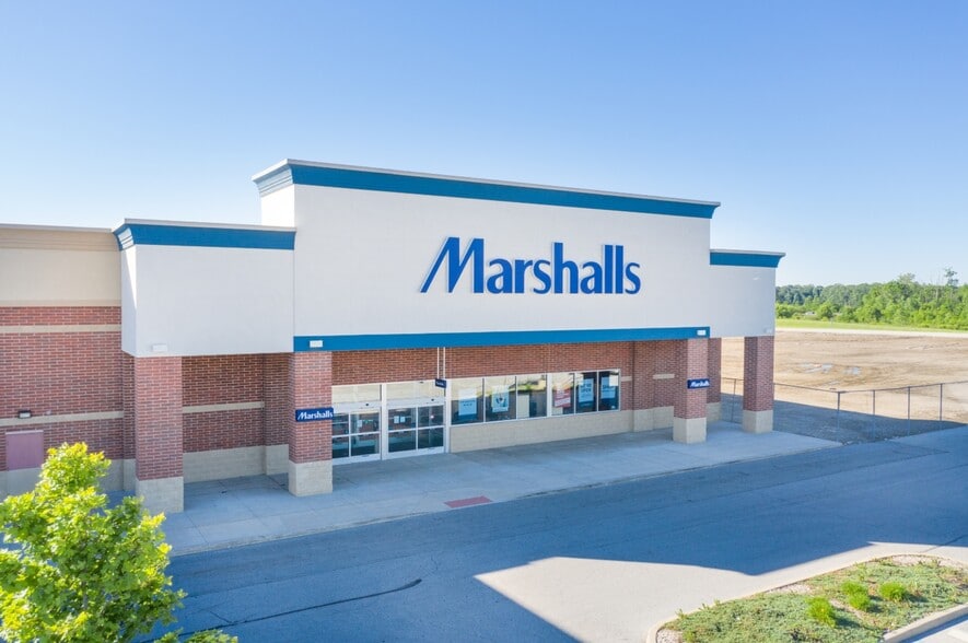 More Photos Of 10230-10260 Maysville Rd, Fort Wayne Unknown For Lease