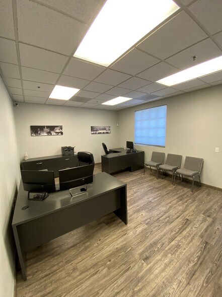 More Photos Of 3223 E Warm Springs Rd, Las Vegas Office For Lease