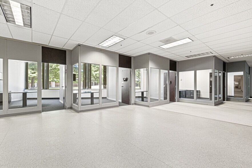 More Photos Of 601 S Sanden Blvd, Wylie Medical For Lease