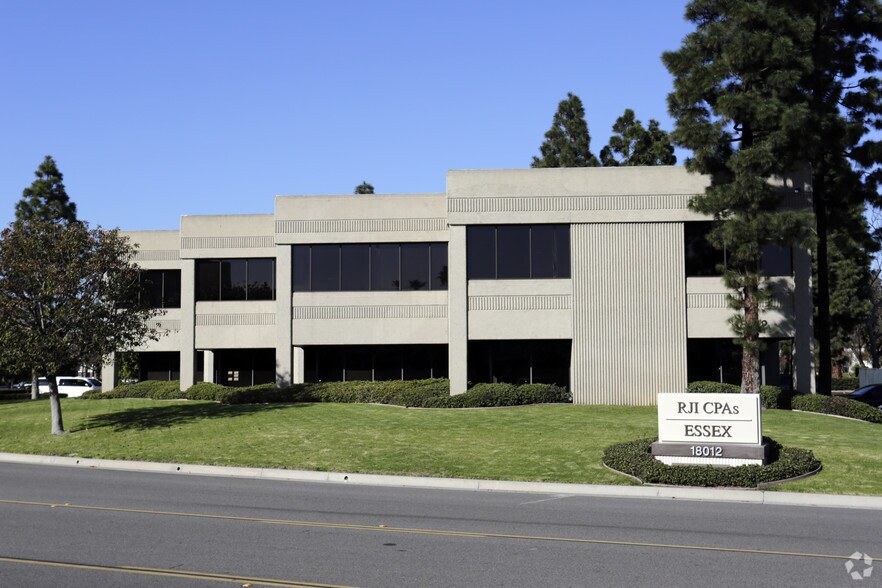 More Photos Of 18012 Sky Park Cir, Irvine Office For Lease