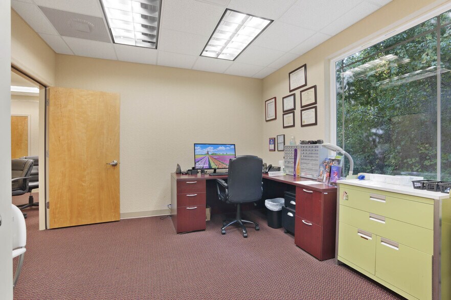 More Photos Of 844 N Stone St, Deland Medical For Sale