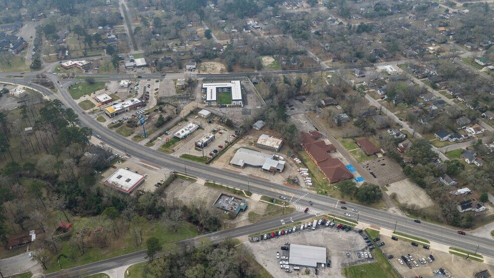 More Photos Of 1006 South Timberland Dr, Lufkin Industrial For Sale