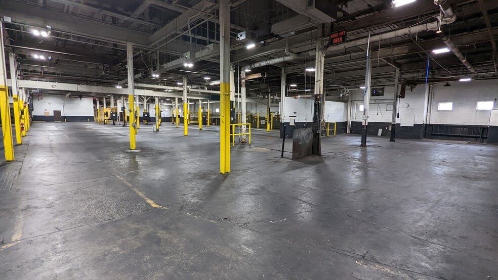 More Photos Of 3650 E 93rd St, Cleveland Unknown For Lease