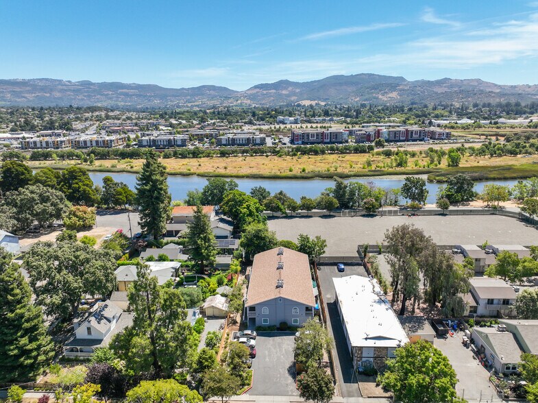 More Photos Of 270 Brown St, Napa Apartments For Sale