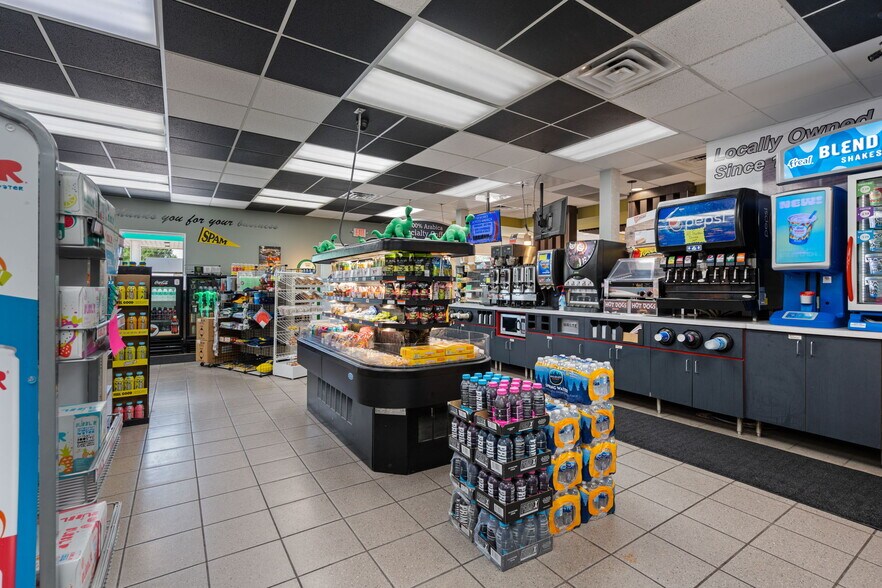 More Photos Of 1400 14th St NW, Austin Service Station For Sale