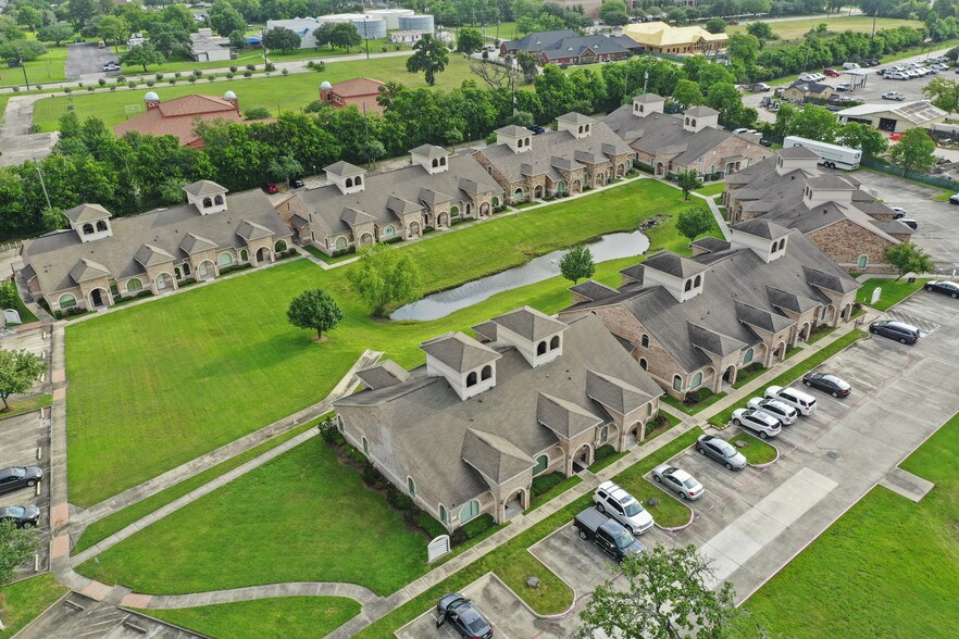 More Photos Of 134 Eldridge Rd, Sugar Land Office Residential For Lease