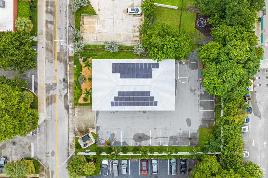 More Photos Of 164 W Royal Palm Rd, Boca Raton Office Residential For Lease