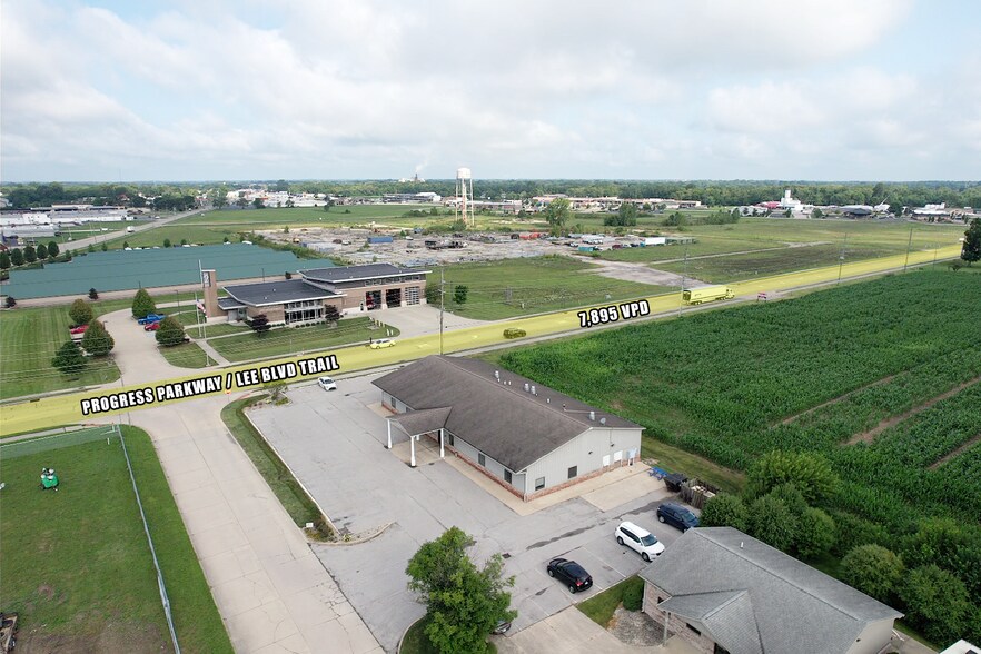 More Photos Of 2500 Parkway Dr, Shelbyville Medical For Sale
