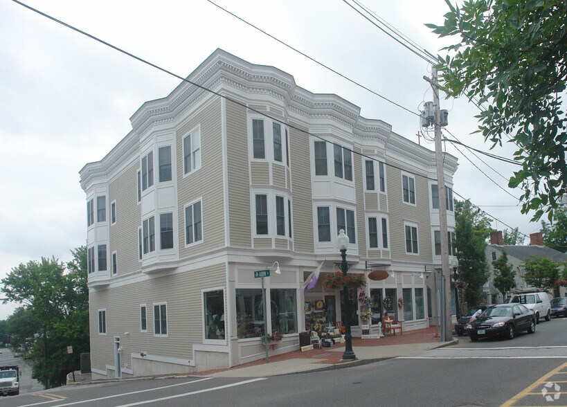Primary Photo Of 104 Main St, Amesbury Storefront Retail Residential For Sale