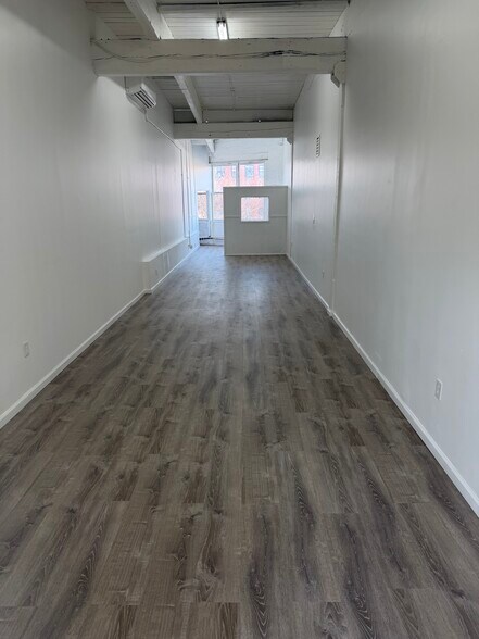 More Photos Of 60 Dickerson St, Newark Light Manufacturing For Lease