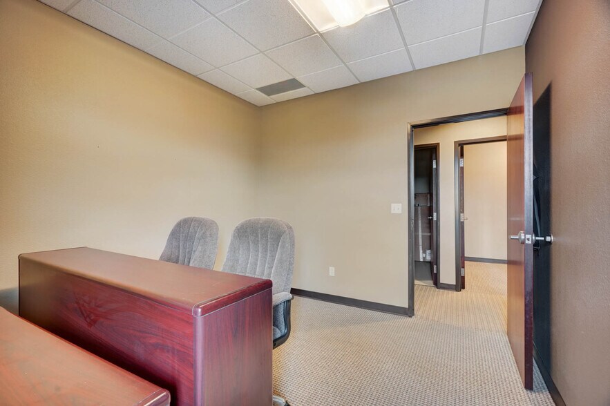 More Photos Of 3210 E Woodmen Rd, Colorado Springs Medical For Sale