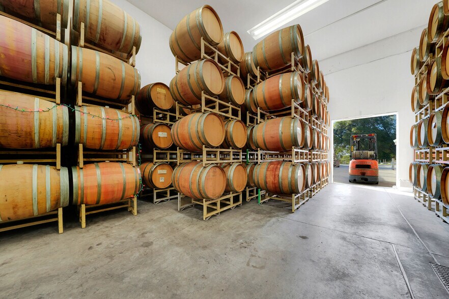 More Photos Of 5200 Di Arie Road, Mount Aukum Winery Vineyard For Sale