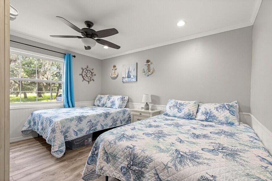 More Photos Of 110 NE Crystal St, Crystal River Specialty For Sale