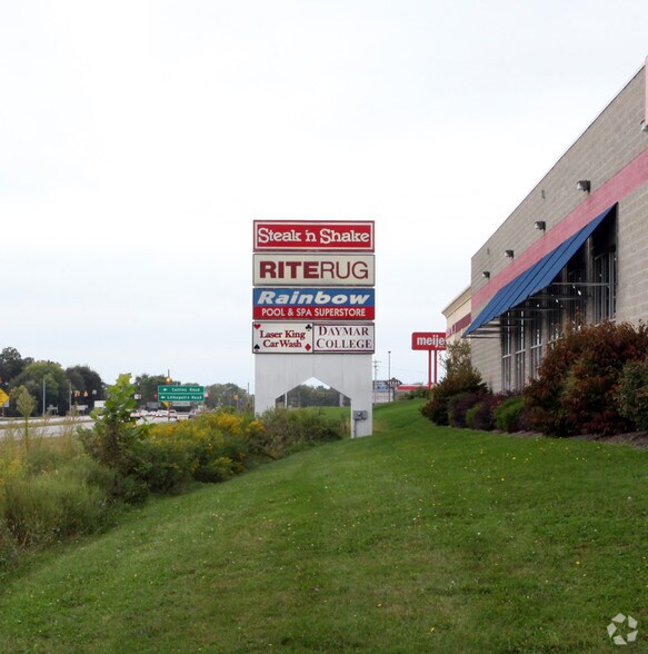 More Photos Of 1613 Victor Rd NW, Lancaster Freestanding For Lease