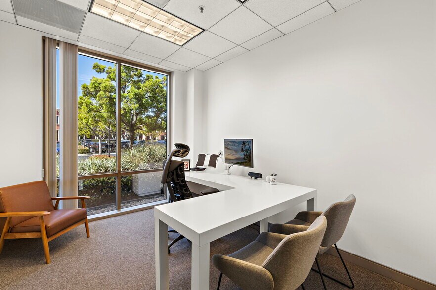 More Photos Of 24 Corporate Plaza Dr, Newport Beach Loft Creative Space For Lease