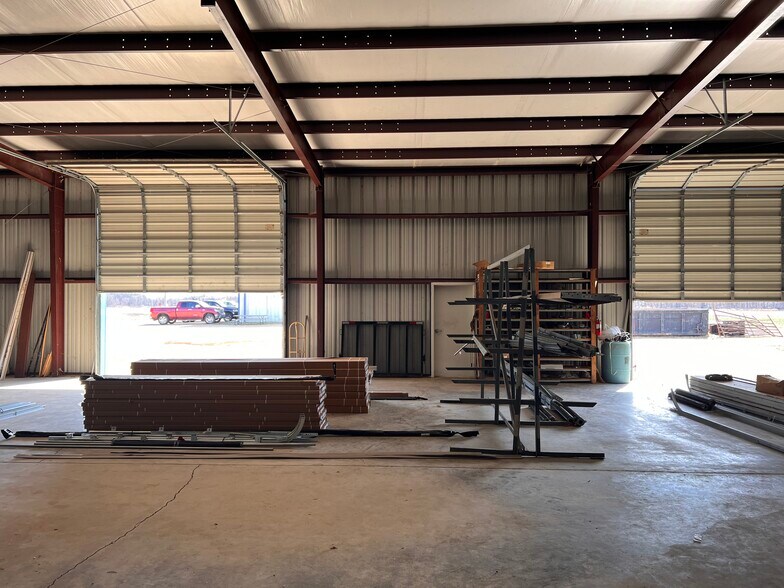 More Photos Of 5977 AR-135 N, Paragould Industrial For Sale