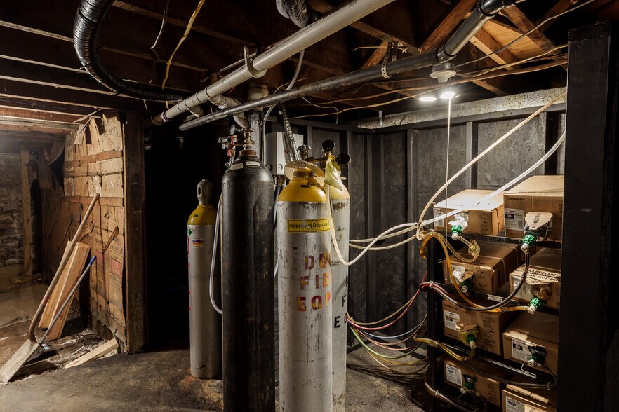 More Photos Of 415 N Center St, Durand General Retail For Sale