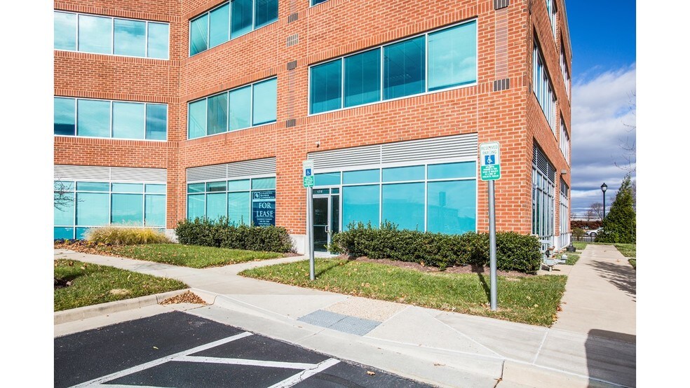 More Photos Of 12701 Marblestone Dr, Woodbridge Office For Lease
