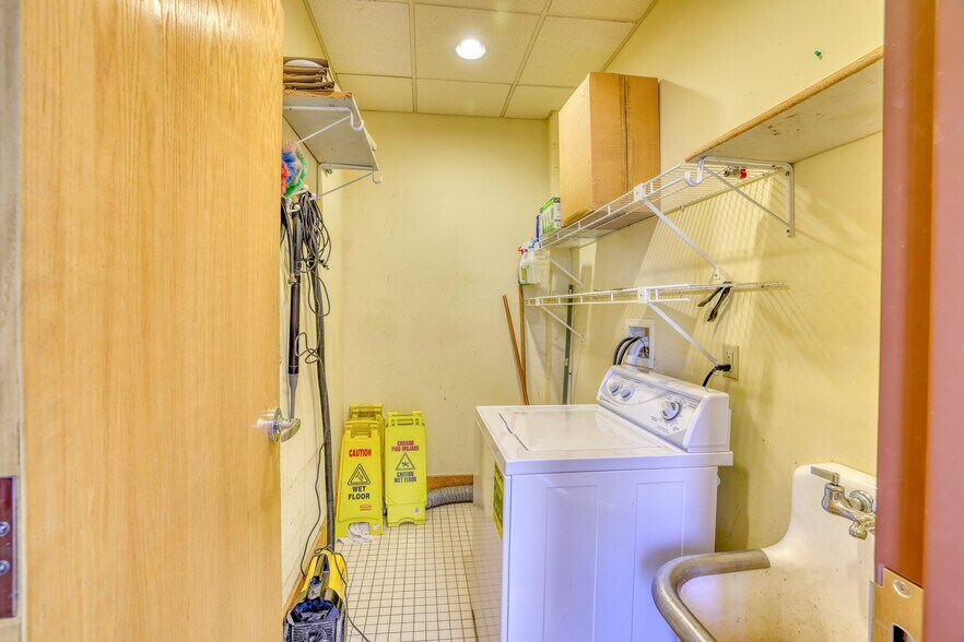 More Photos Of 14 Harris Bushville Rd, Monticello Medical For Sale