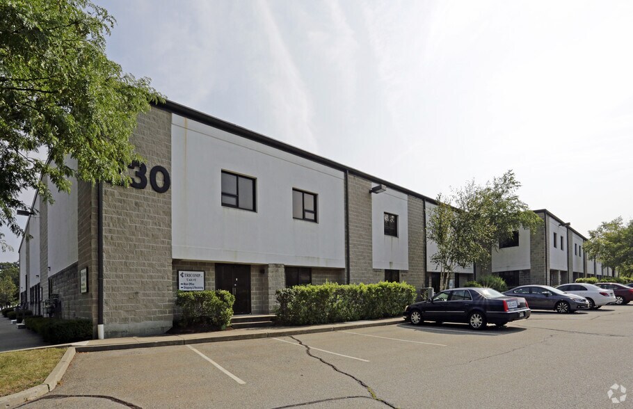 More Photos Of 230 West Parkway, Pompton Plains Flex For Sale