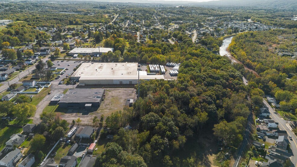 More Photos Of 325 Bridge St, Old Forge Manufacturing For Lease