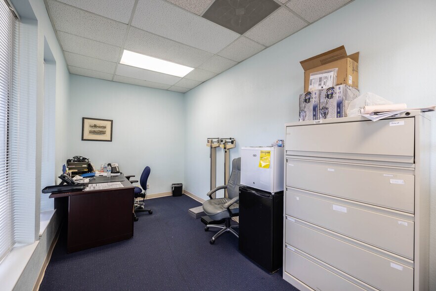 More Photos Of 729 Sunrise Ave, Roseville Medical For Lease