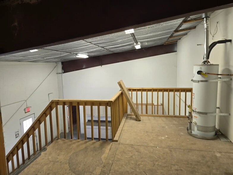 More Photos Of 6916-6918 Cochiti Rd, Albuquerque Warehouse For Sale
