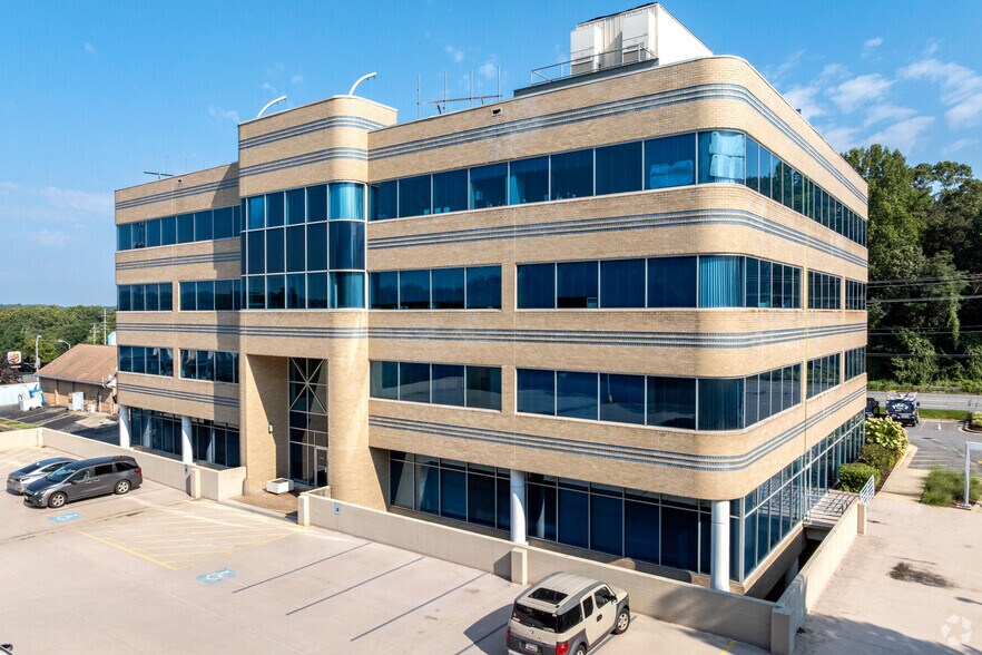 Primary Photo Of 2191 Defense Hwy, Crofton Medical For Lease