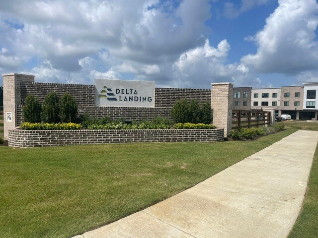 More Photos Of 885 Tunica Trails, Nesbit Apartments For Lease