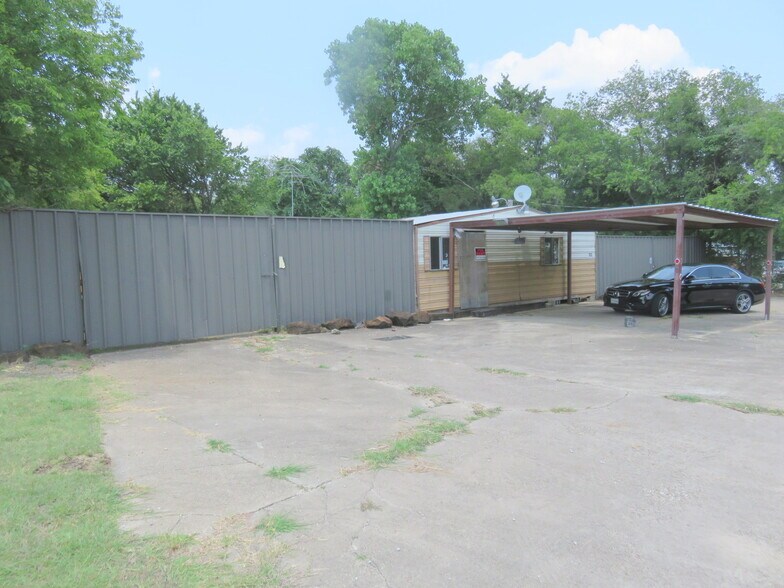 More Photos Of 925 Willacy Cir, Cedar Hill Land For Sale