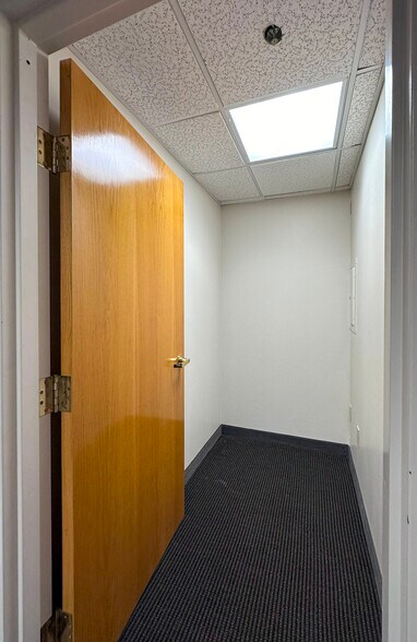 More Photos Of 4 Bellows Rd, Westborough Medical For Lease