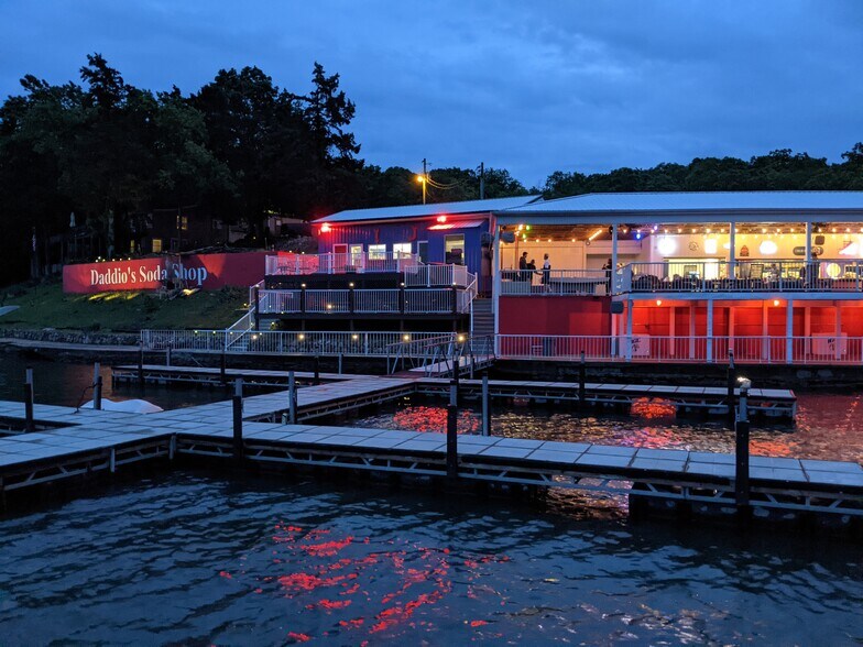 More Photos Of 27485 Cross Ln, Barnett Restaurant For Sale