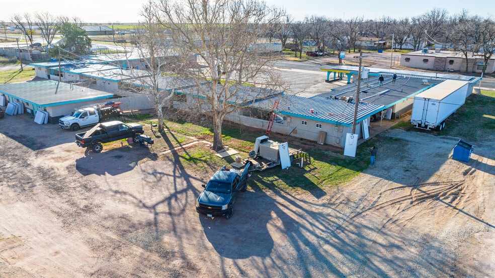 More Photos Of 1100 Main St, Knox City Hotel For Sale