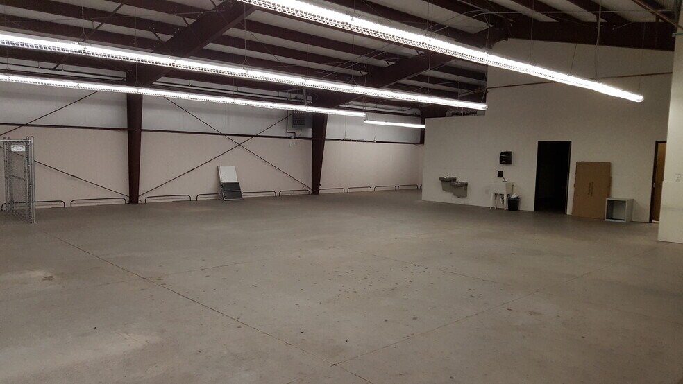 More Photos Of 5524 Dark Sky Rd, Flagstaff Industrial For Sale